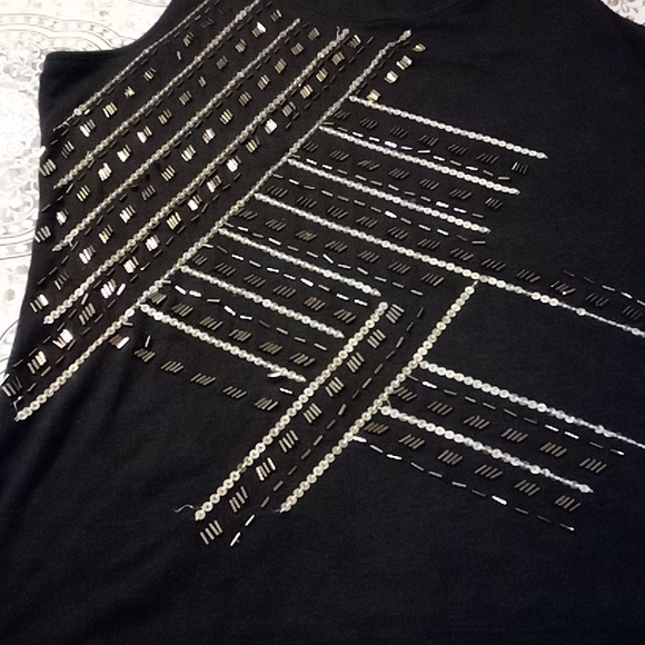 Black Embellished tank top - Picture 6 of 7